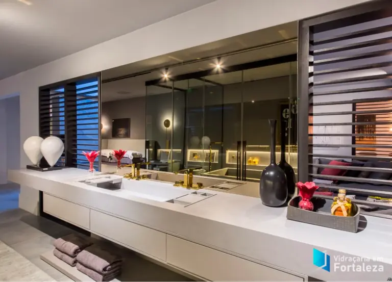 Espelhos Guardian para banheiro em Fortaleza