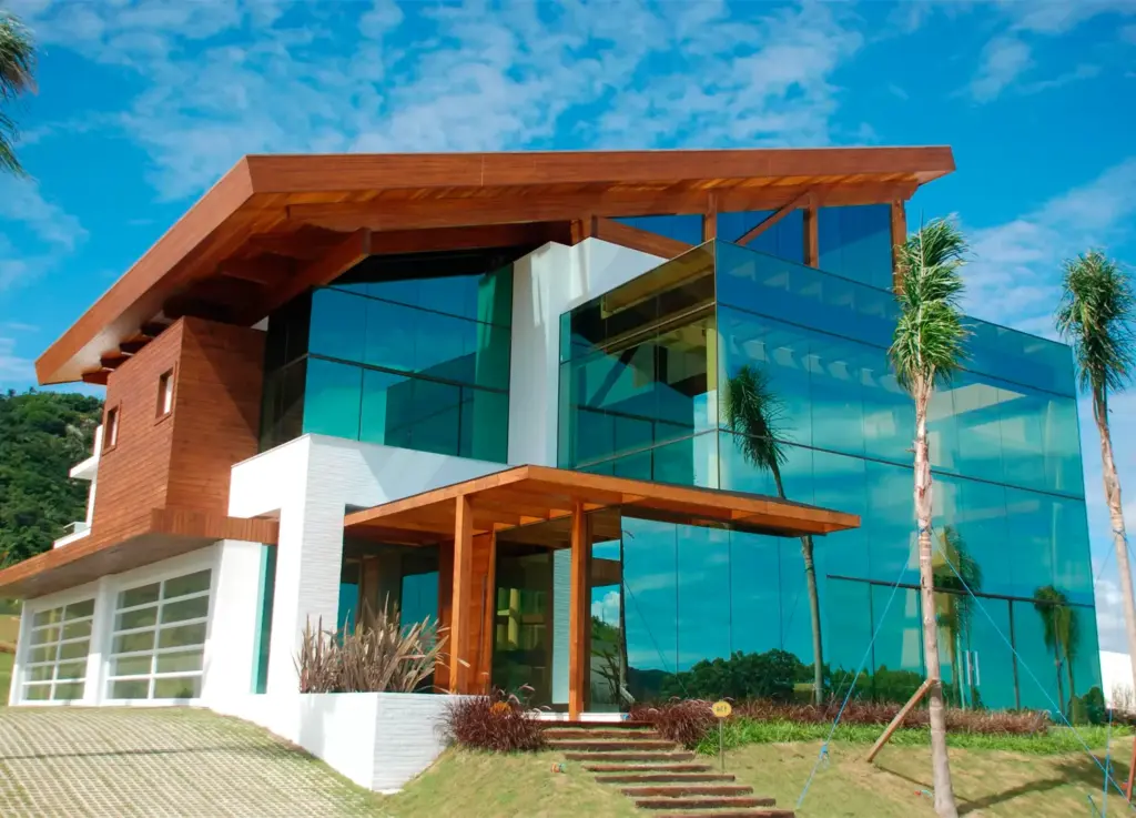 Fachada de vidro residencial Fortaleza